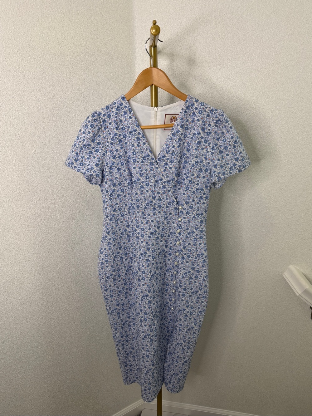 Lep Design House Blue Ditsy Floral V-Neck Puff Sleeve Midi Faux Button Dress L